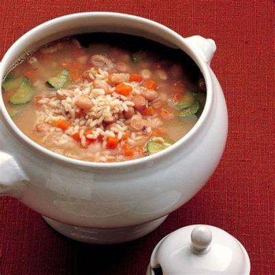  La Zuppa di Riso alla Spada: Una Sinfonia di Sapori Piccanti e Cremose Delizie?